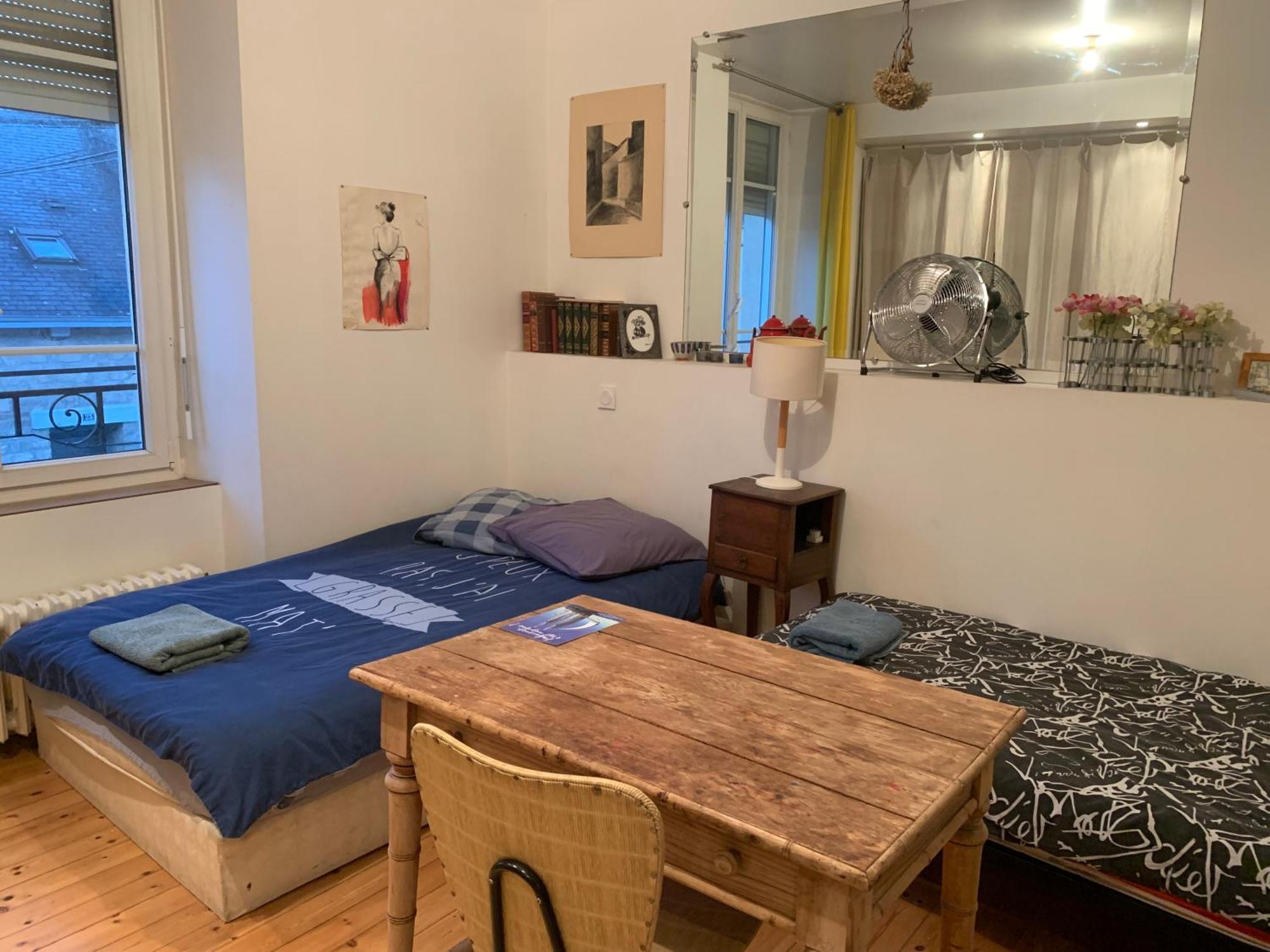 Auberge Du Finistere - Chambres Cosy A Louer - Bienvenus Chez Anne Votre Hote Et Chris Le Gardien- Proche Centre Ville Et Odet A Pieds كْيَمبيه المظهر الخارجي الصورة
