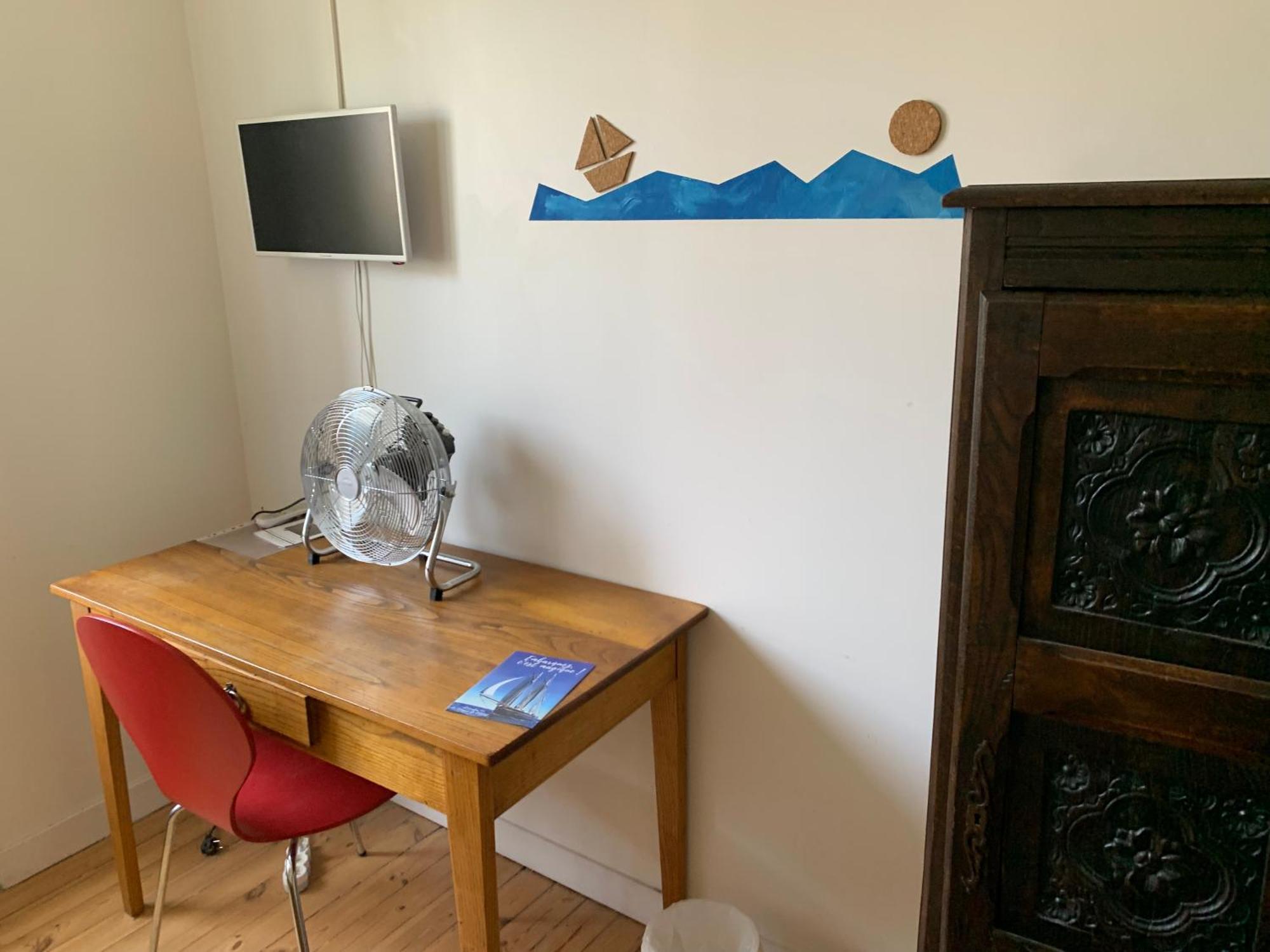 Auberge Du Finistere - Chambres Cosy A Louer - Bienvenus Chez Anne Votre Hote Et Chris Le Gardien- Proche Centre Ville Et Odet A Pieds كْيَمبيه المظهر الخارجي الصورة